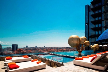2025-yazinin-en-cool-beach-club-ve-havuzlari