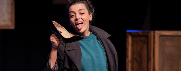 tiyatronun-gucu-sahnede