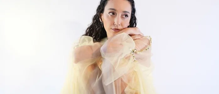 selin-sumbultepe-salon-iksvde