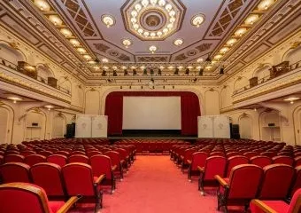 emek-sahnesinde-nisan